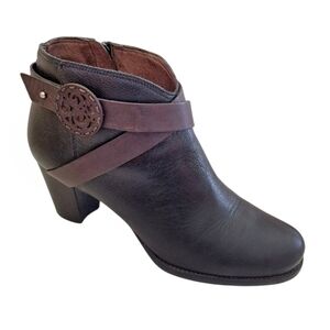 Brighton Black and Brown Leather Ankle Boot Gaucho Western Cowgirl Strap 9